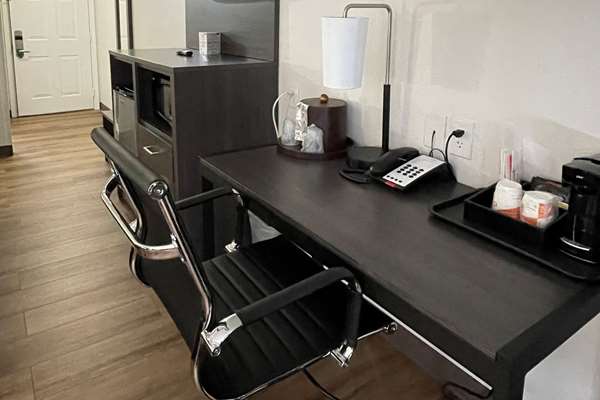  - Quality Inn Merrimack