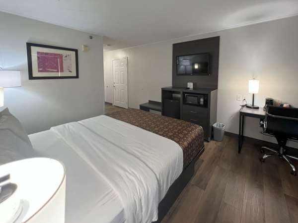  - Quality Inn Merrimack