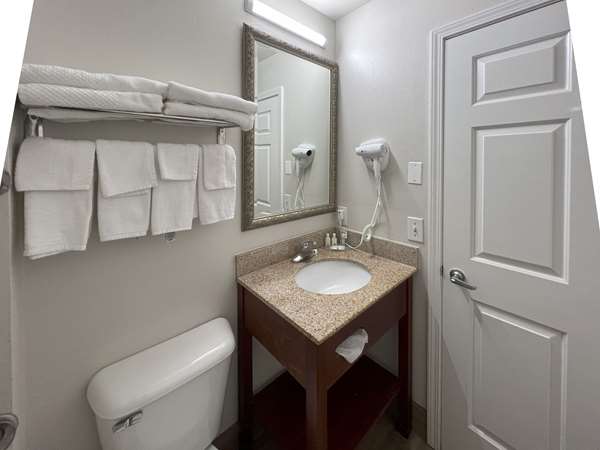  - Quality Inn Merrimack