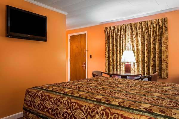  - Rodeway Inn Lincoln