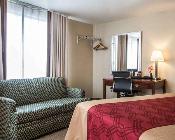  - Econo Lodge West Ossipee