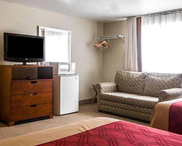  - Econo Lodge West Ossipee
