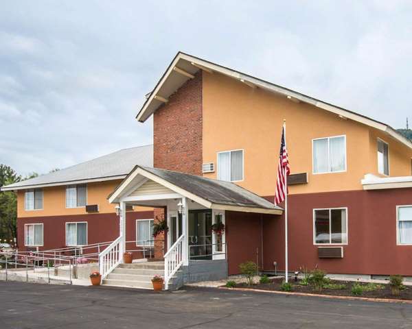 Exterior view - Econo Lodge West Ossipee