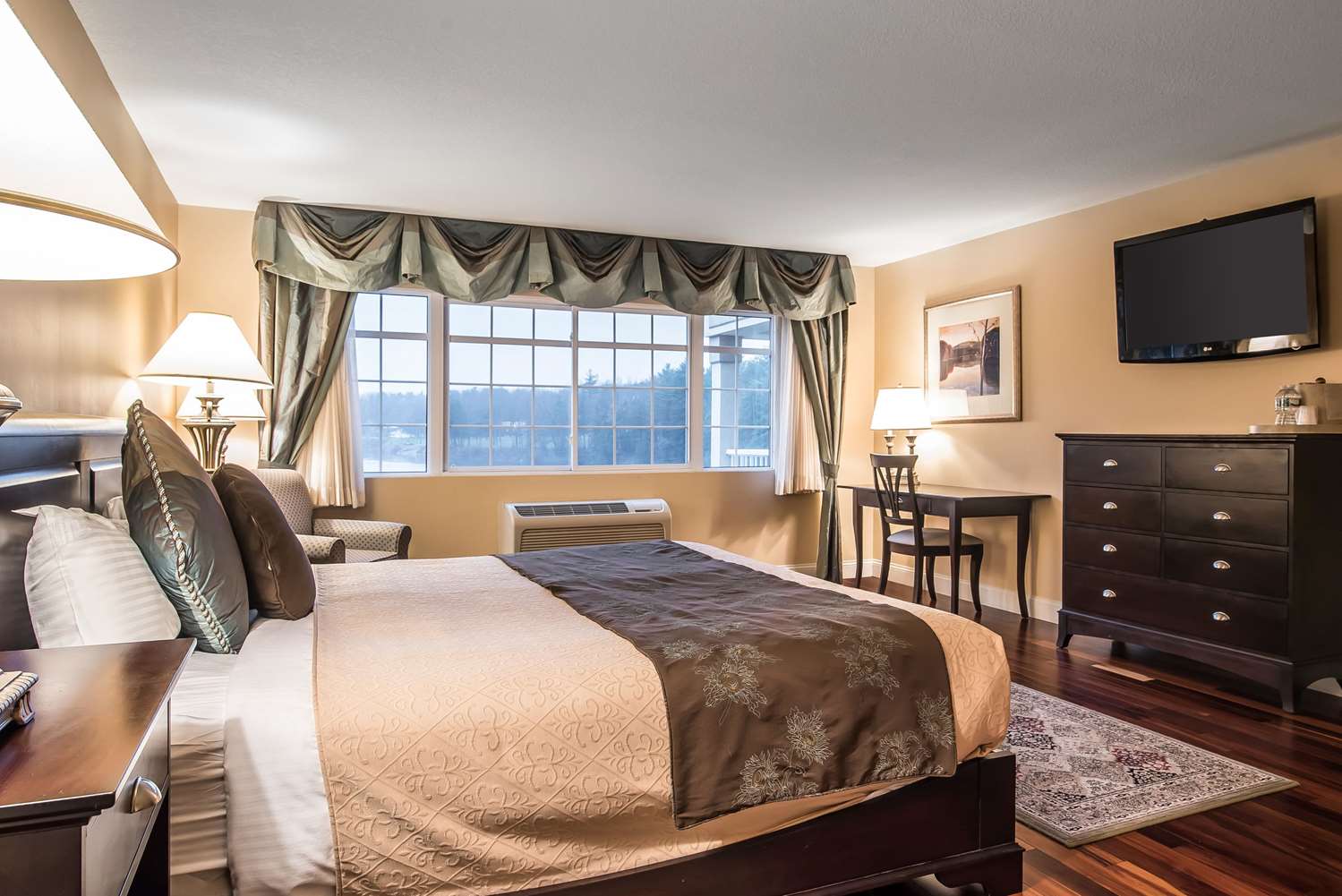 Riverside Hotel West Chesterfield, NH See Discounts