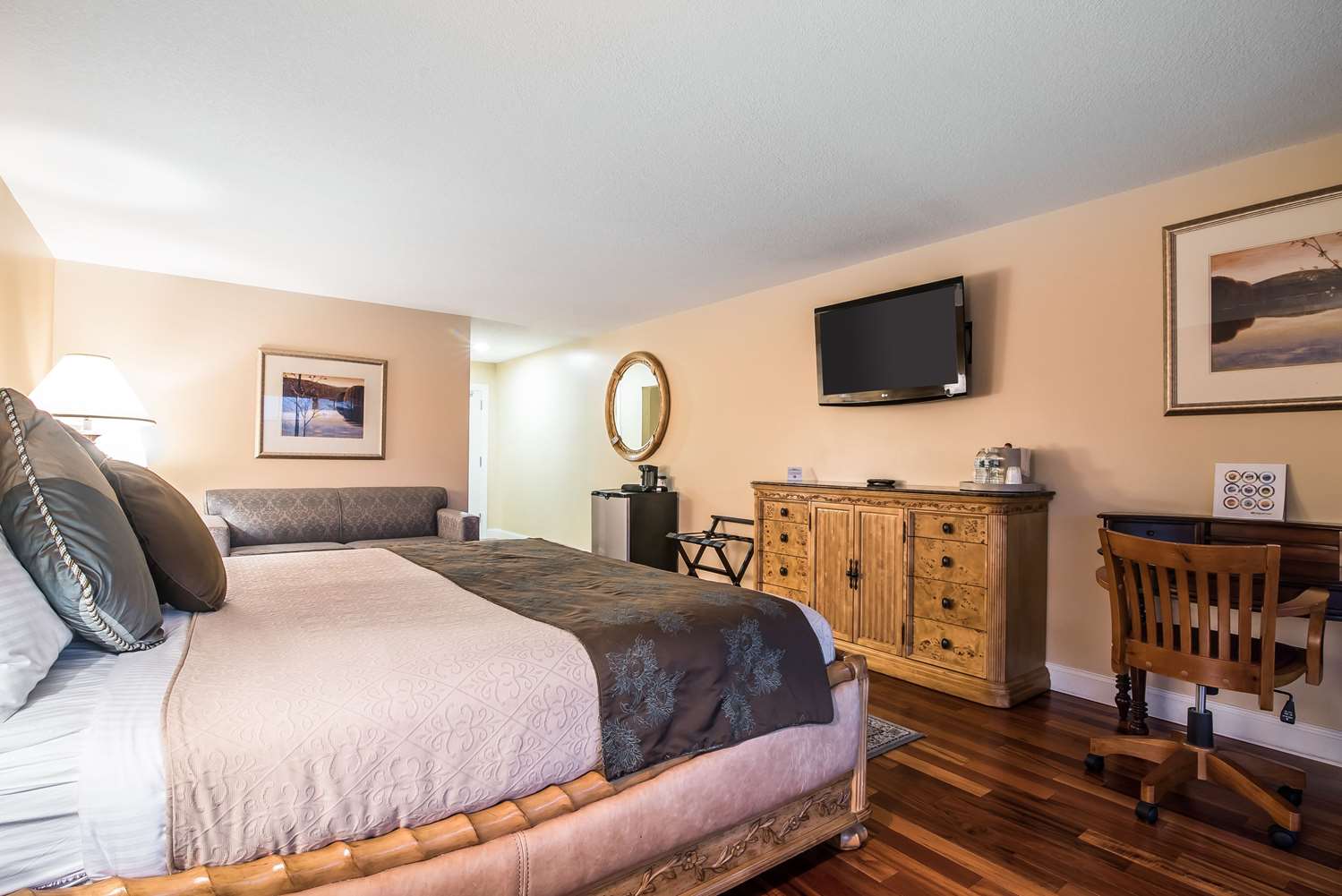 Riverside Hotel West Chesterfield, NH See Discounts