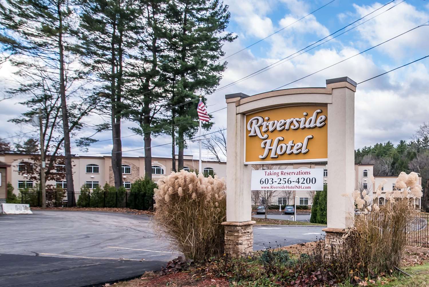 Riverside Hotel West Chesterfield, NH See Discounts