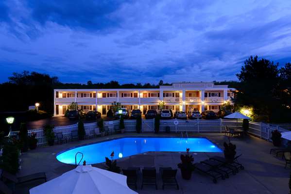 Pool - Port Inn Portsmouth