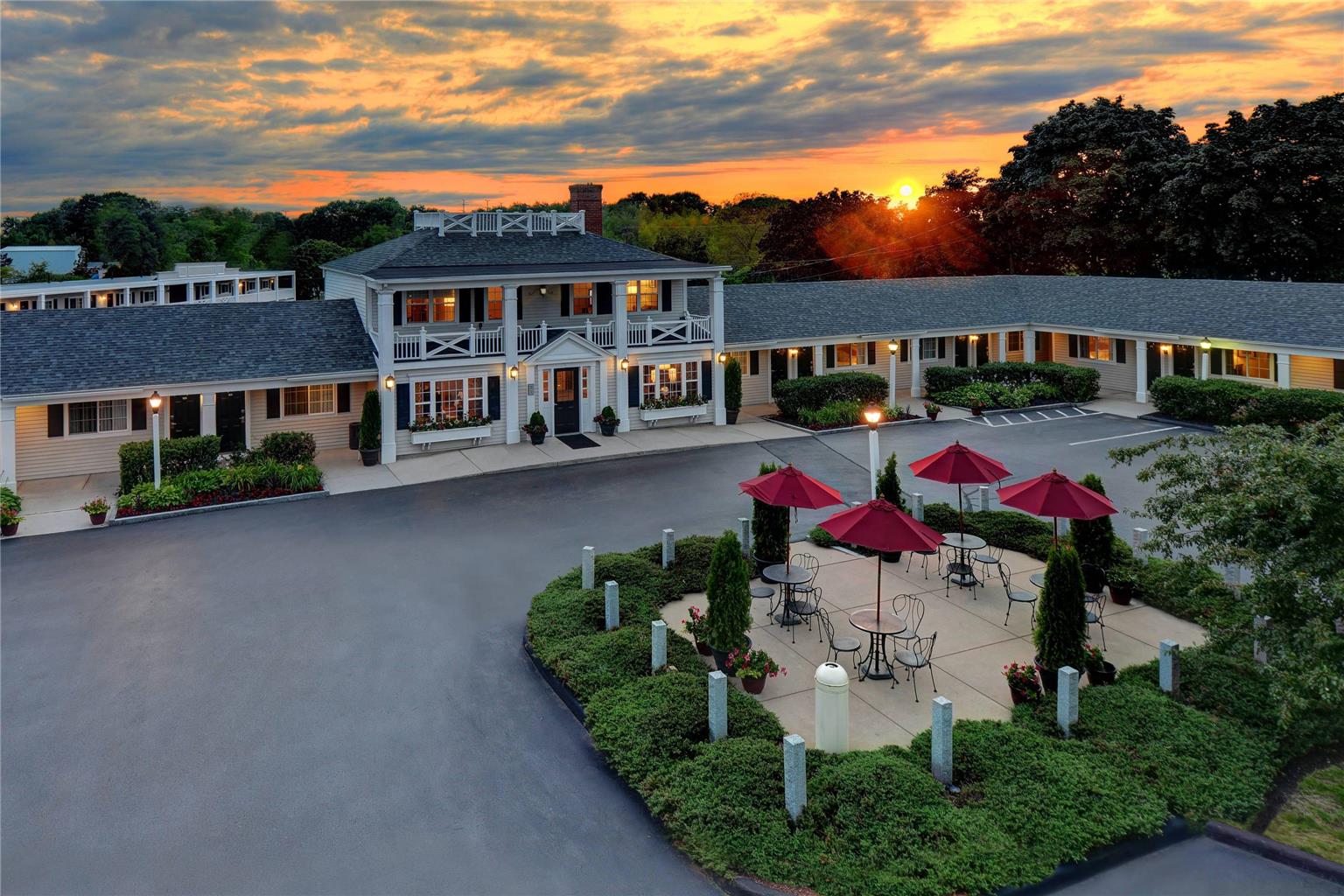 Port Inn & Suites, Ascend Collection