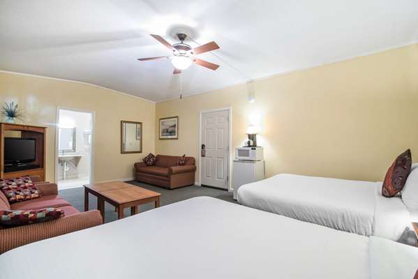 Suite - Econo Lodge Tilton