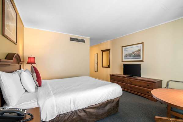  - Econo Lodge Tilton
