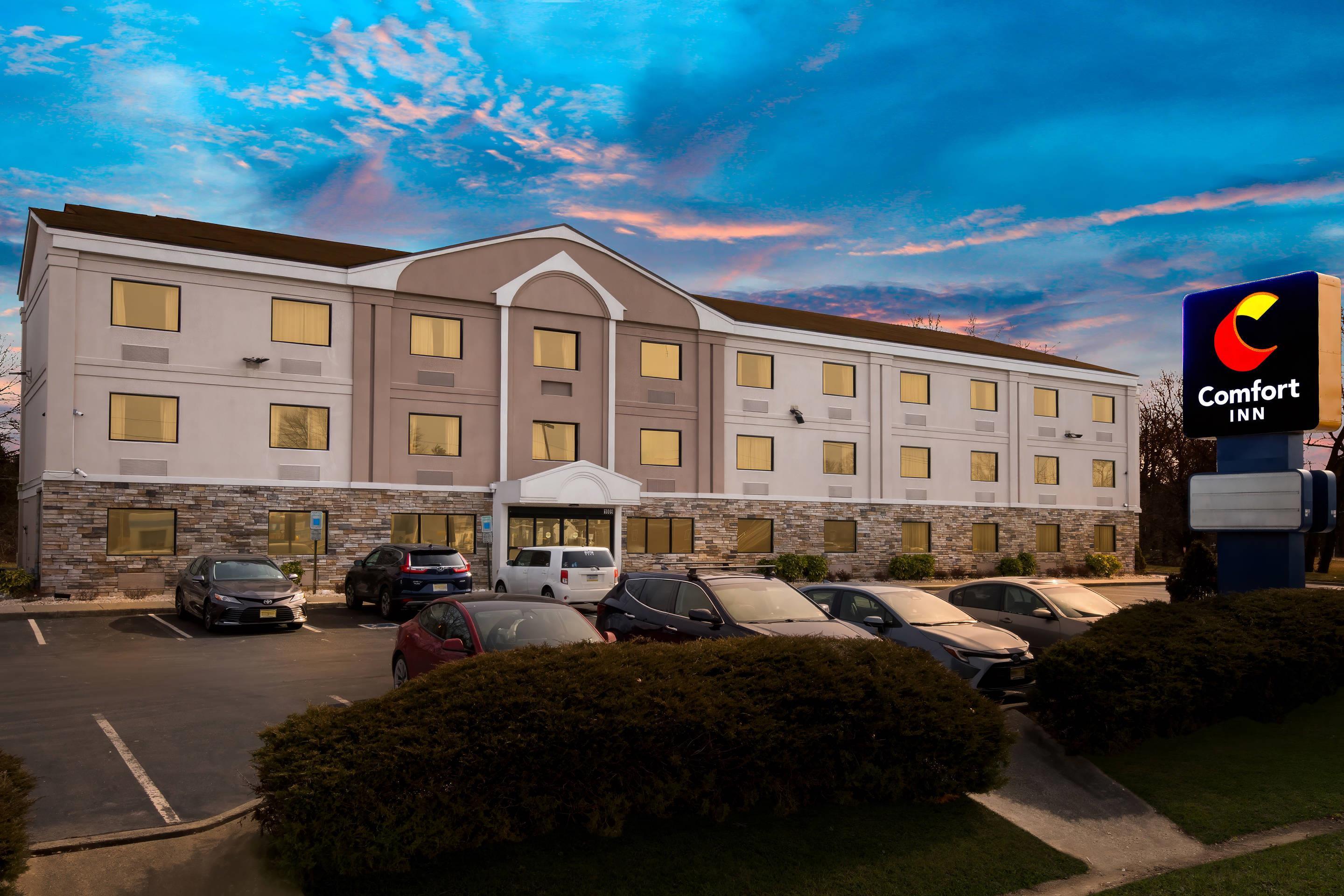 Twilight | Comfort Inn Bordentown near NJ Turnpike