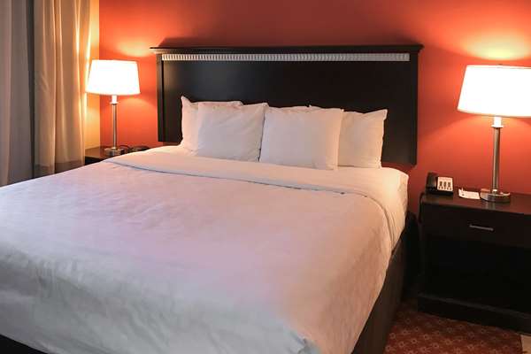Suite - Clarion Hotel & Conference Center Toms River
