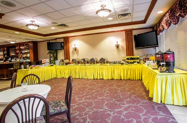 Amenities - Clarion Hotel & Conference Center Toms River
