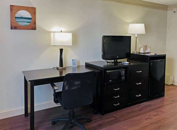  - Clarion Hotel & Conference Center Toms River
