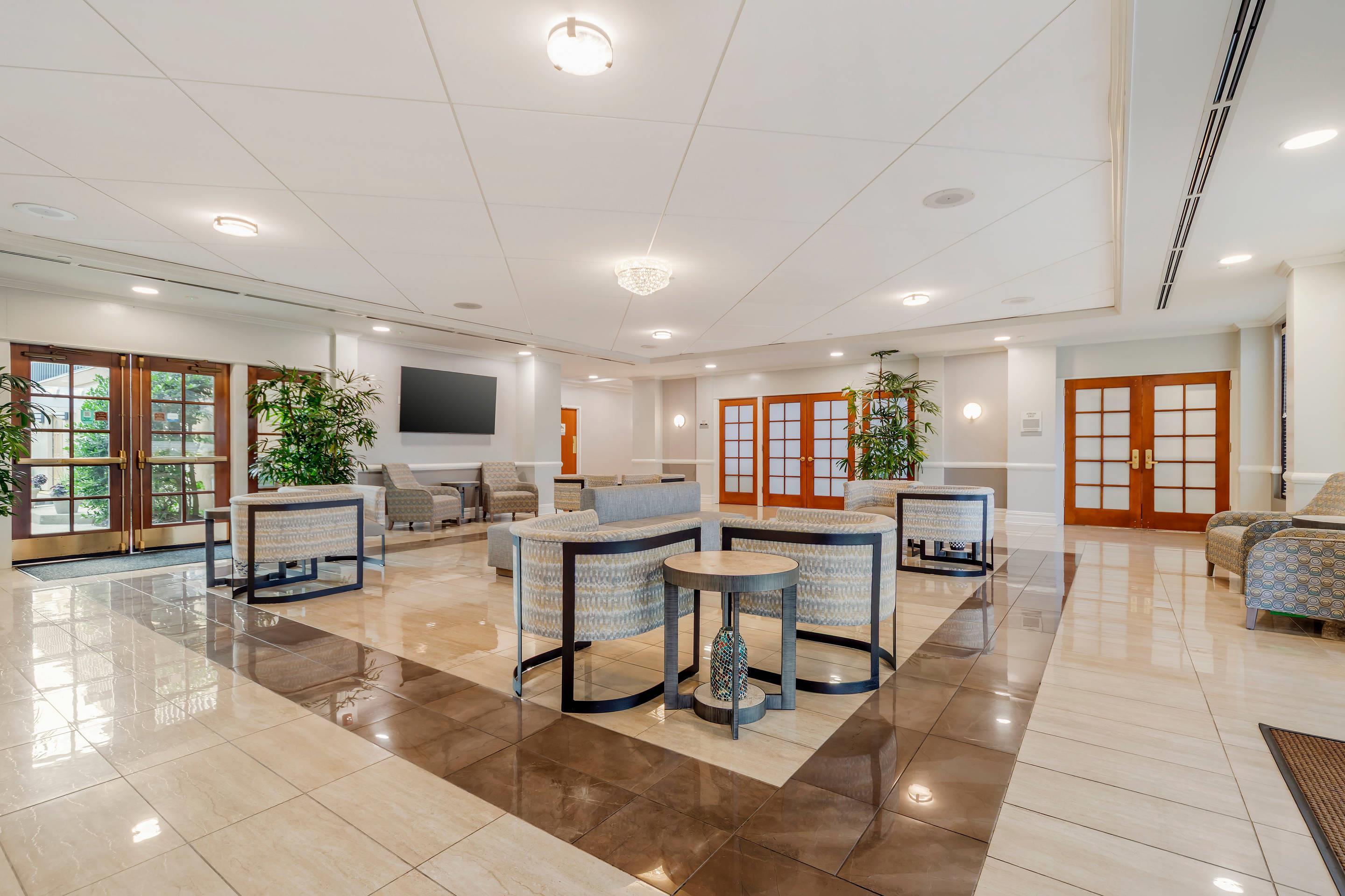 Hotel lobby | Clarion Hotel & Conference Center