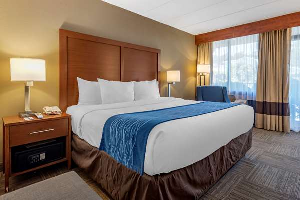  - Comfort Inn Edgewater