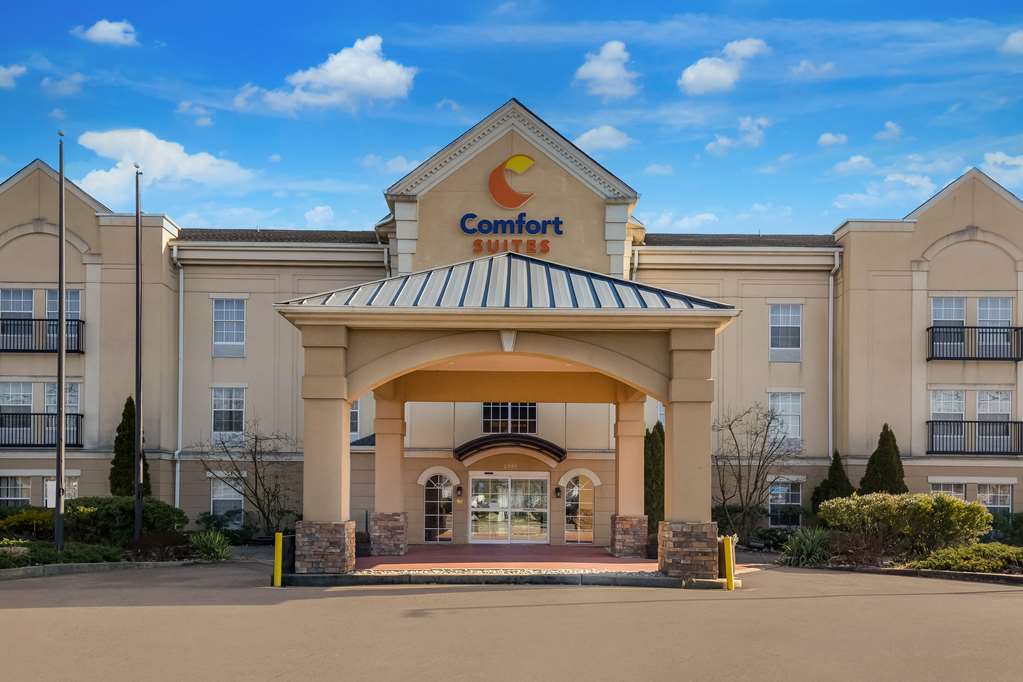 Comfort Suites