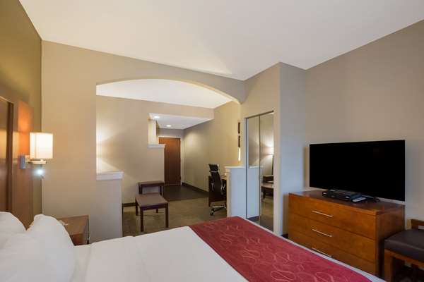 Suite - Comfort Suites North Brunswick
