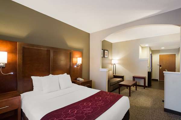 Suite - Comfort Suites North Brunswick
