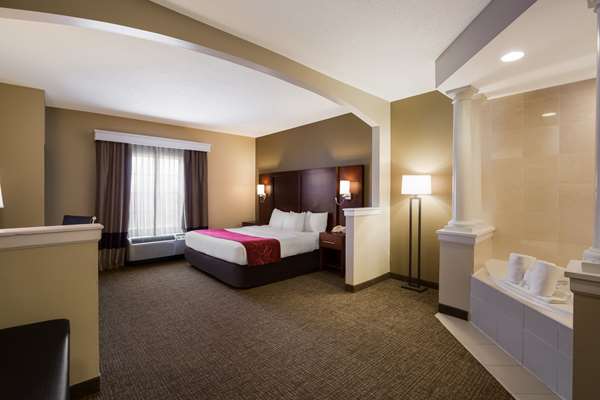 Suite - Comfort Suites North Brunswick