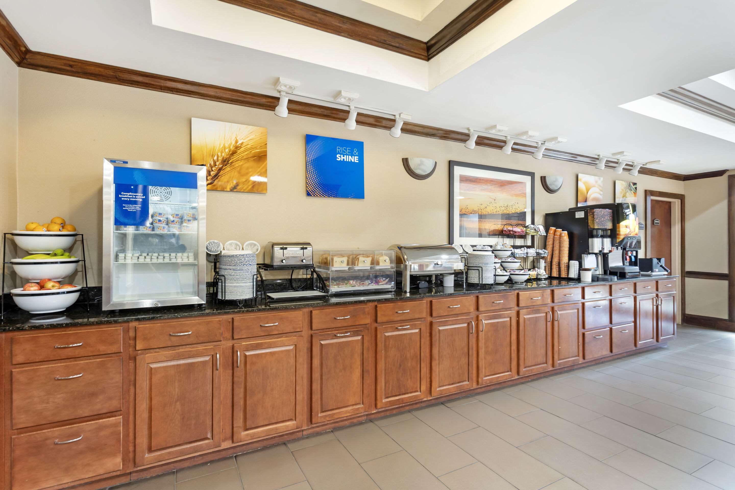 Breakfast area