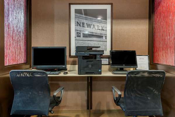 Conference Area - Comfort Suites Newark