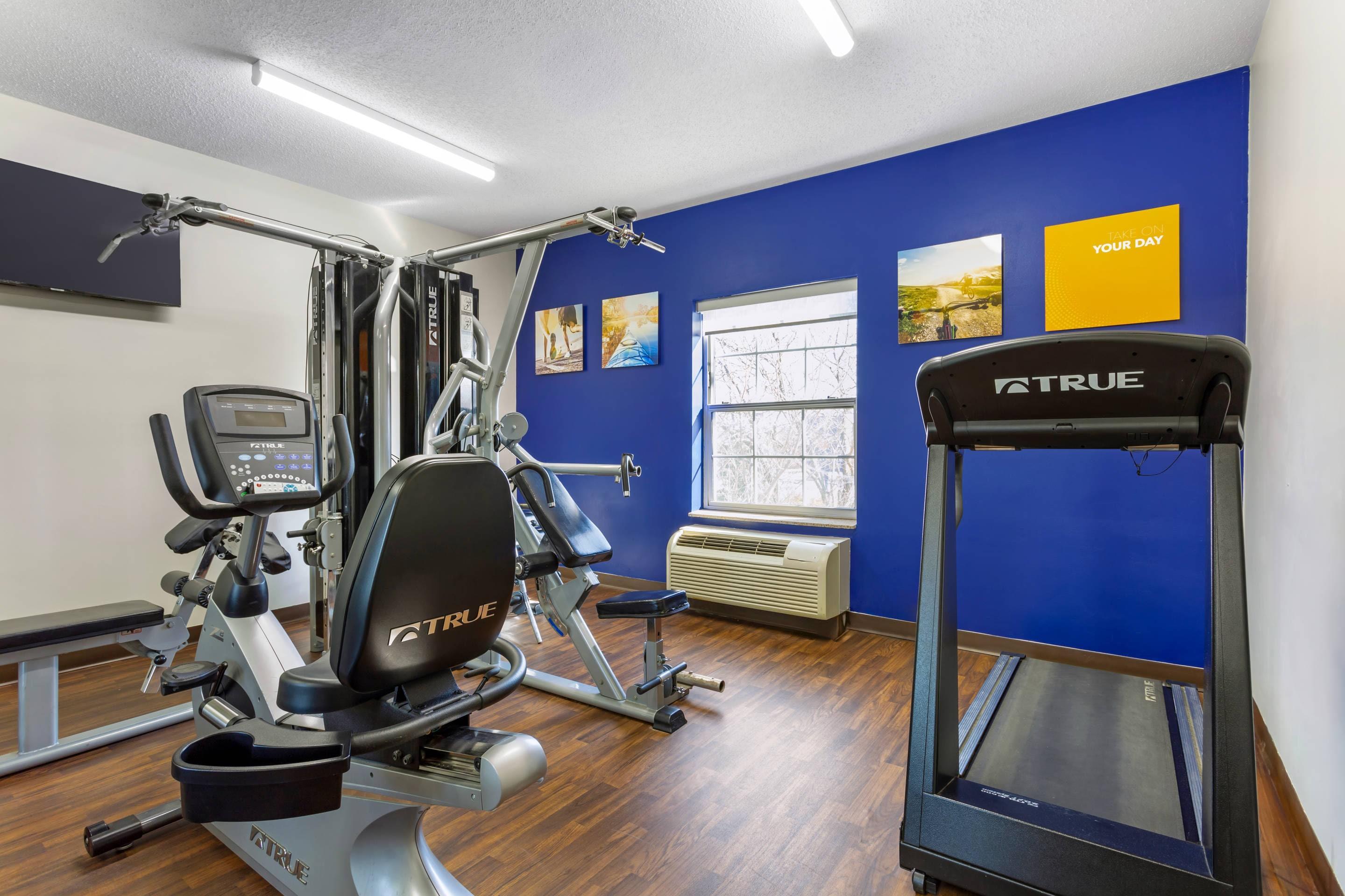 Fitness center | Comfort Suites East Brunswick - South River