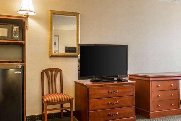Suite - Quality Inn Hackettstown
