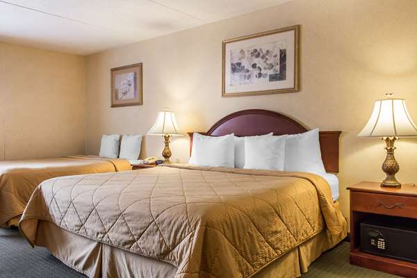 Suite - Quality Inn Hackettstown