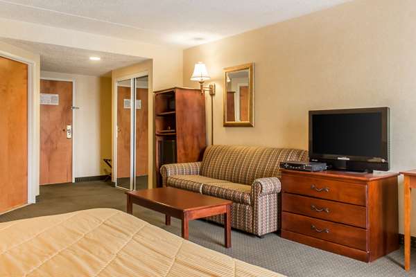Suite - Quality Inn Hackettstown