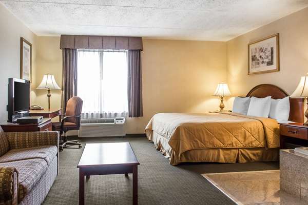 Suite - Quality Inn Hackettstown