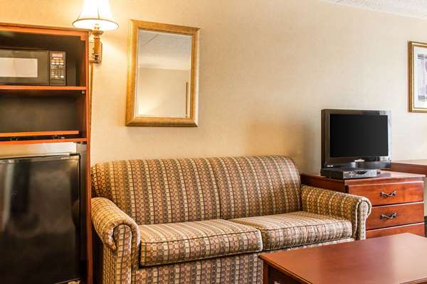 Suite - Quality Inn Hackettstown