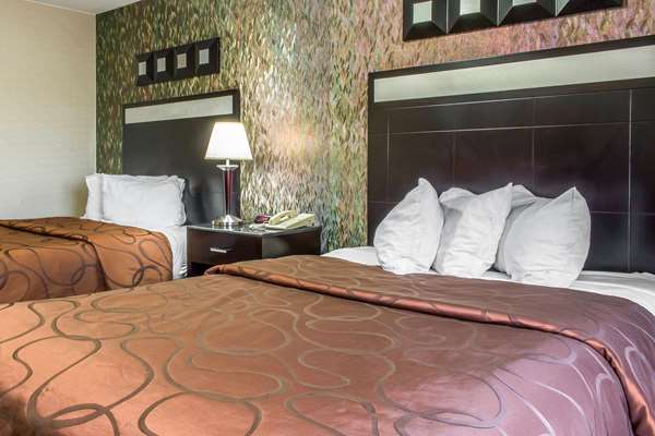  - Rodeway Inn Capri Little Ferry