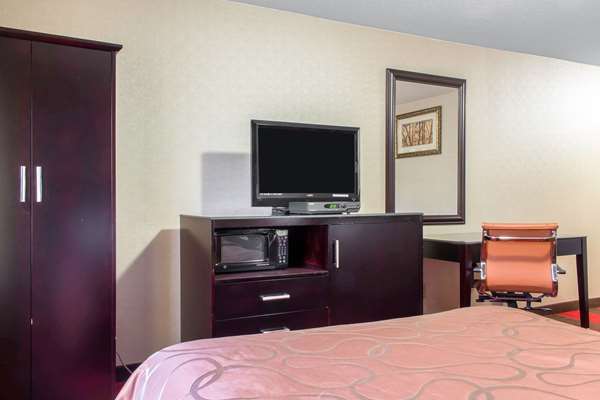  - Rodeway Inn Capri Little Ferry