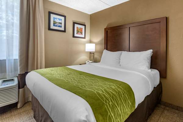  - Comfort Inn Edison