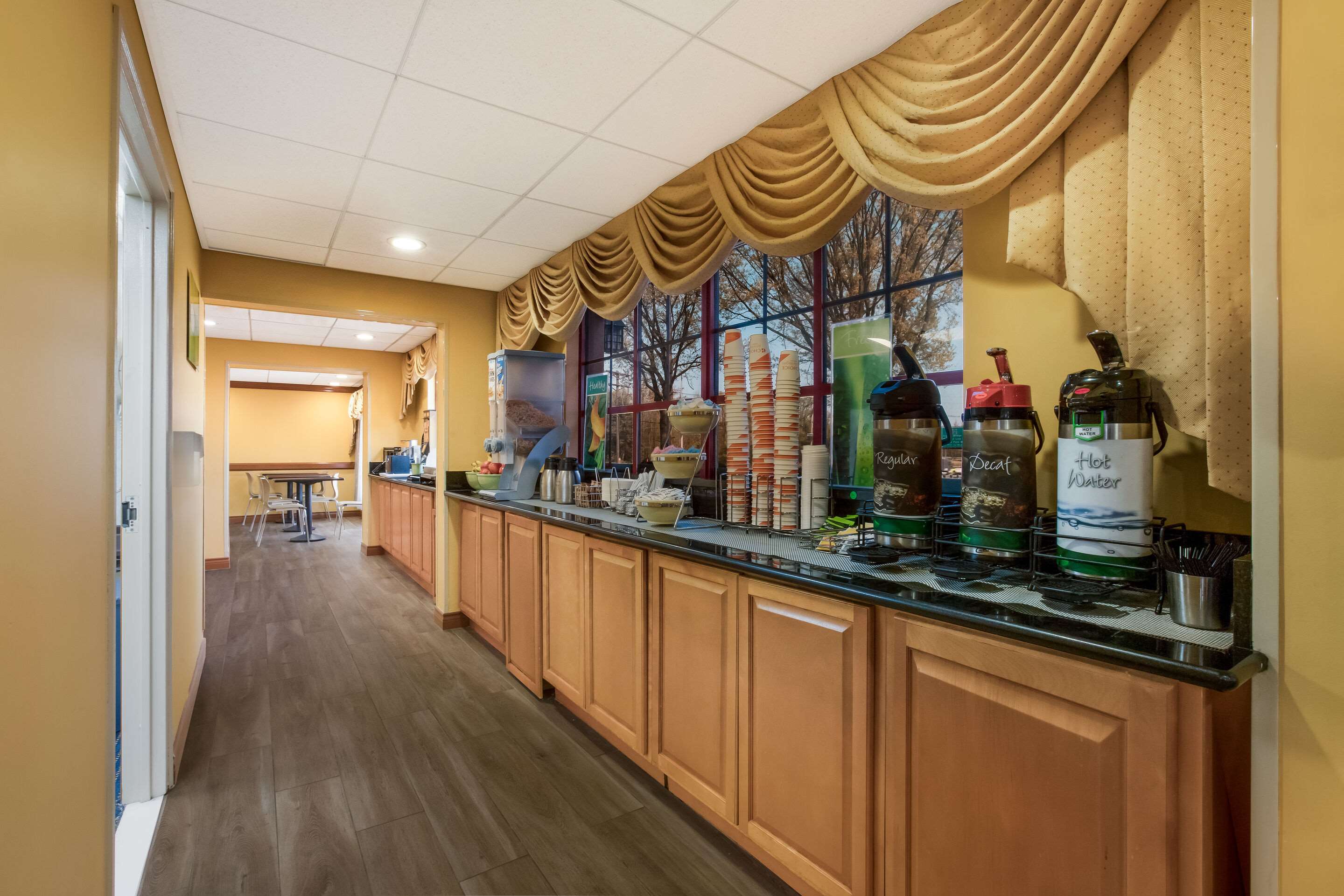 Breakfast bar