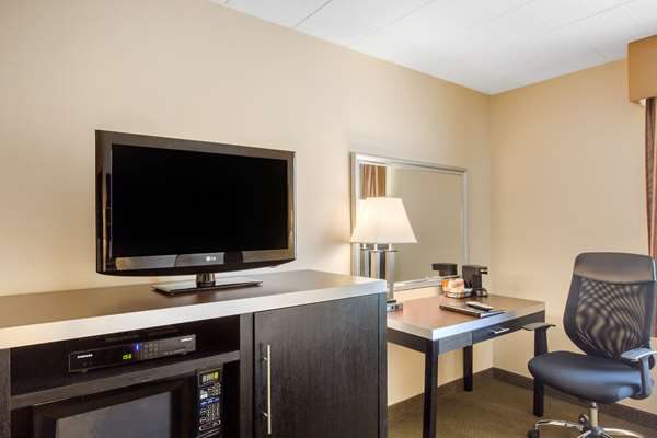  - Quality Inn Ledgewood