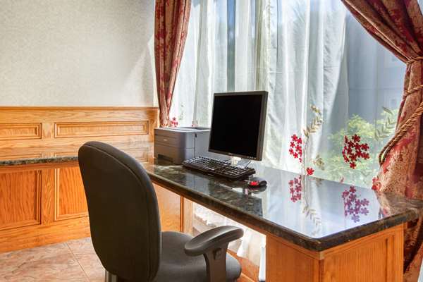 Conference Area - Quality Inn Ledgewood