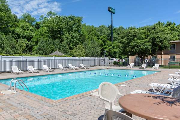 Pool - Quality Inn Ledgewood