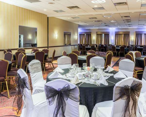  - Clarion Hotel Somerset