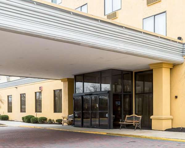 Exterior view - Clarion Hotel Somerset