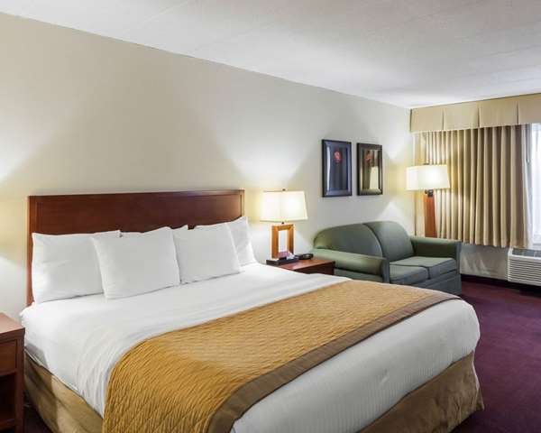  - Clarion Hotel Somerset