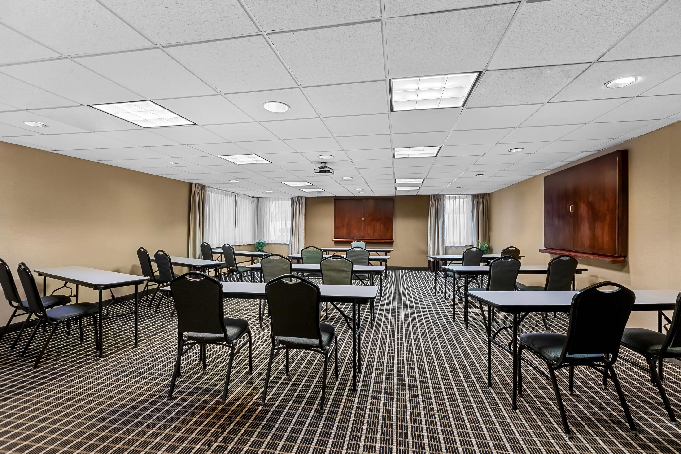 Event space | Comfort Inn & Suites Somerset - New Brunswick