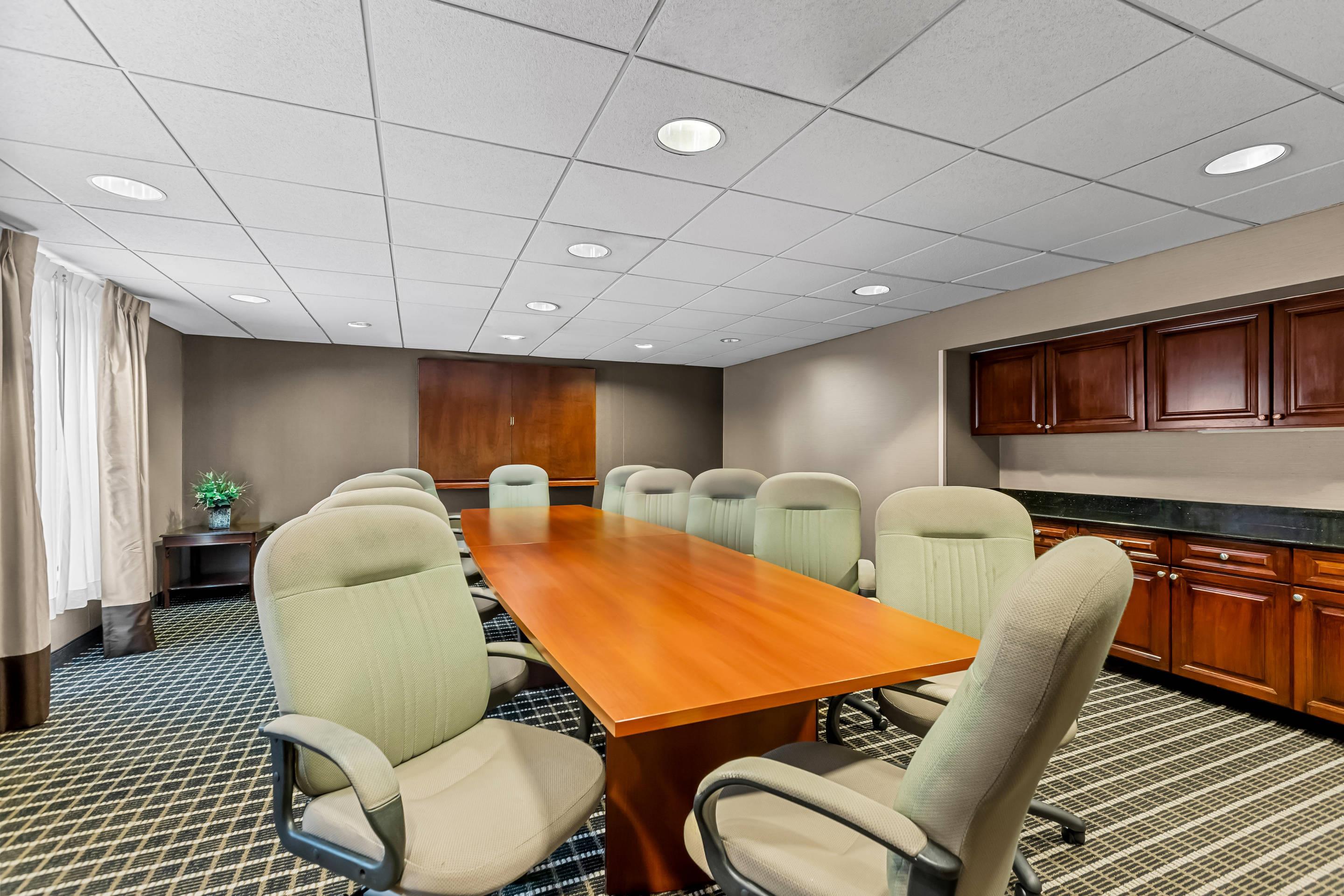 Meeting room | Comfort Inn & Suites Somerset - New Brunswick