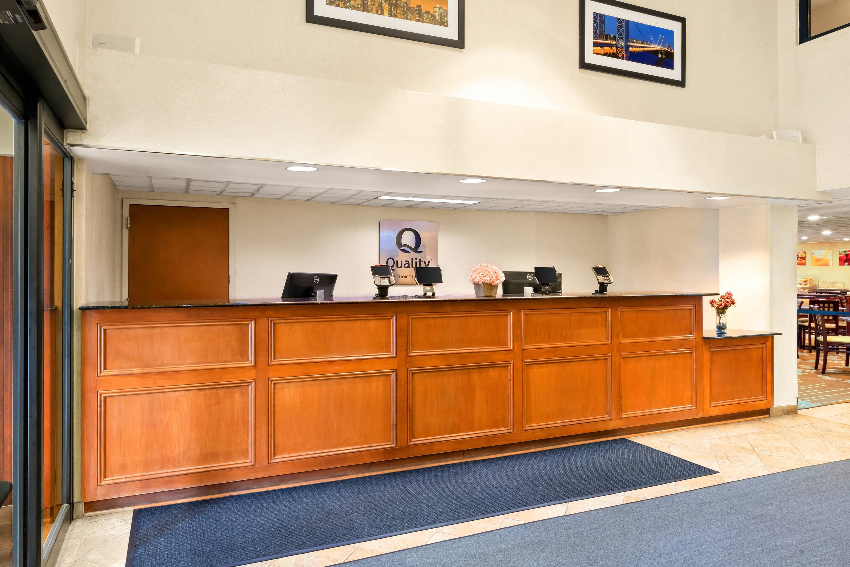Front desk | Quality Inn Edison-New Brunswick