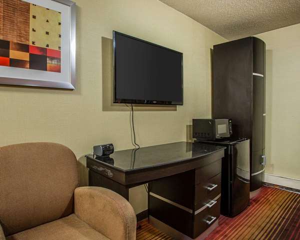  - Rodeway Inn Belleville