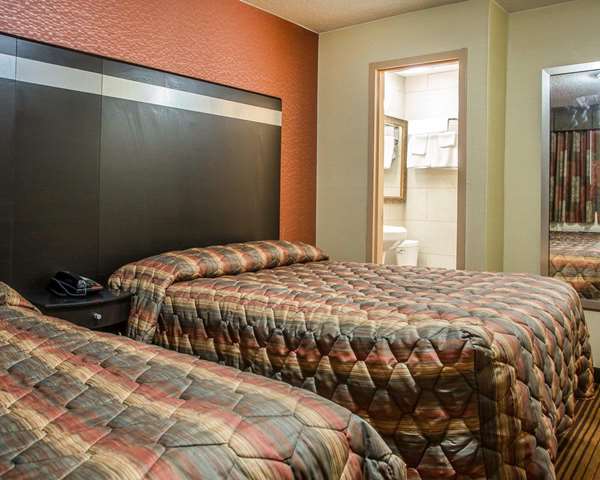  - Rodeway Inn Belleville