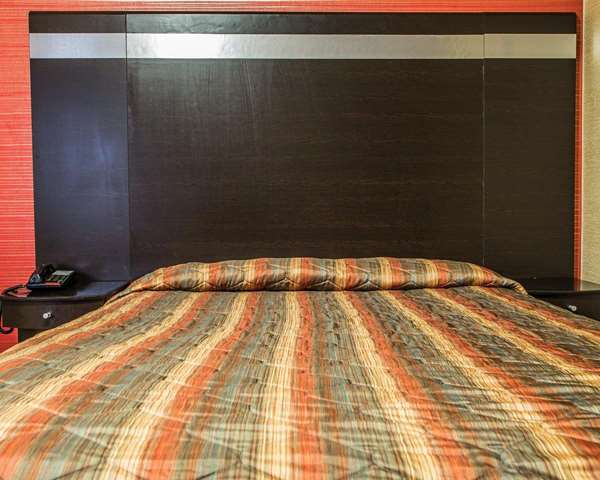  - Rodeway Inn Belleville