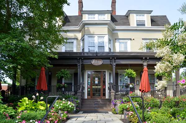 Exterior view - Peacock Inn Princeton