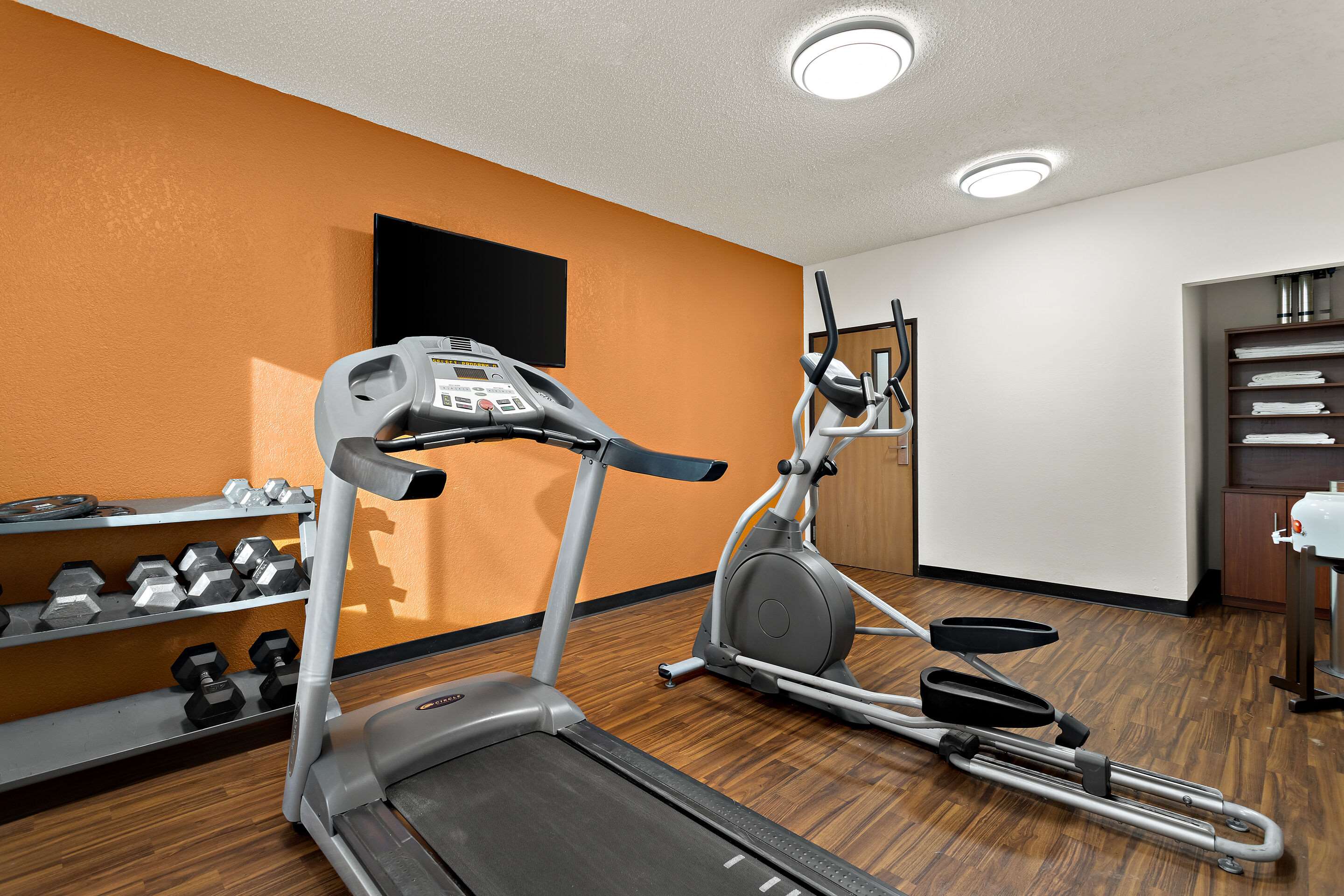 Fitness center with television | Comfort Suites University Las Cruces